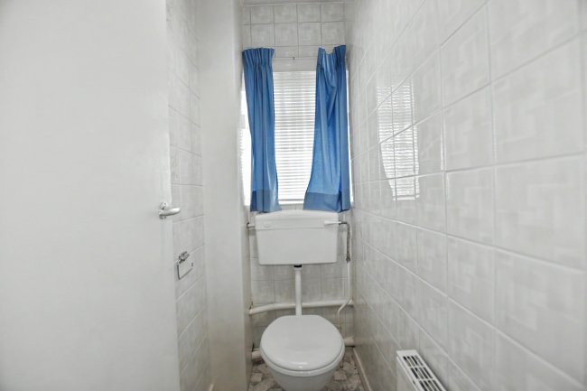 28 Oakley Drive, New Eltham, London, SE9 2HJ 9