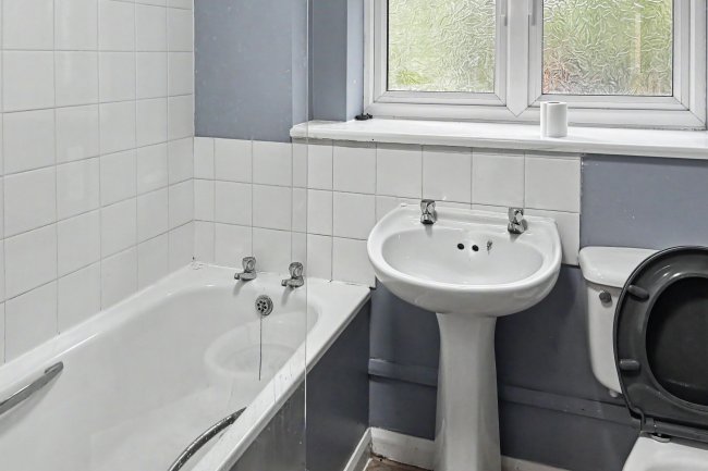 107 Brighton Road, Birmingham B12 8QJ 1