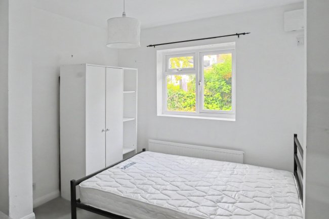 13 Birkbeck Avenue, Acton, London, W3 6HX 4