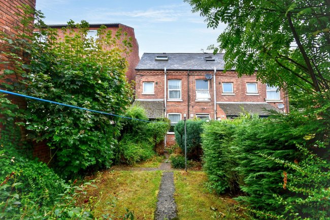 67 Hollis Street, Nottingham, NG7 7AS 5