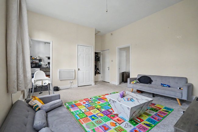 115 Lower Addiscombe Road, Addiscombe, Croydon, CR0 6PU 4