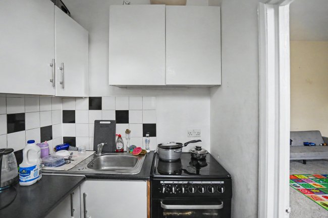 115 Lower Addiscombe Road, Addiscombe, Croydon, CR0 6PU 4