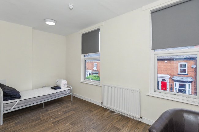 30 Westbourne Street, Walsall, West Midlands, WS4 2JB 4