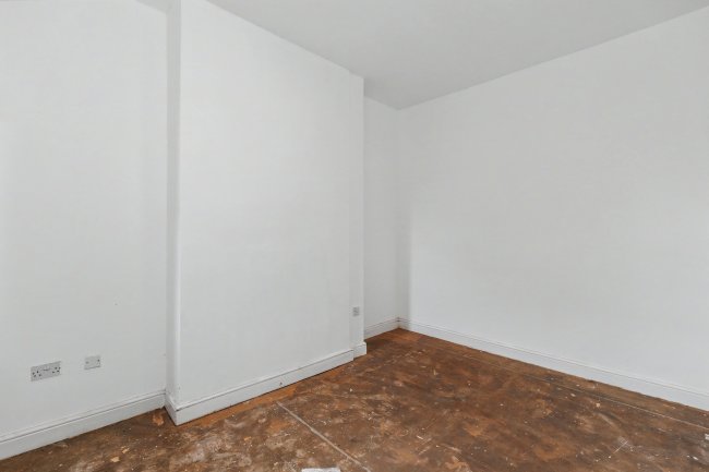 30 Westbourne Street, Walsall, West Midlands, WS4 2JB 4