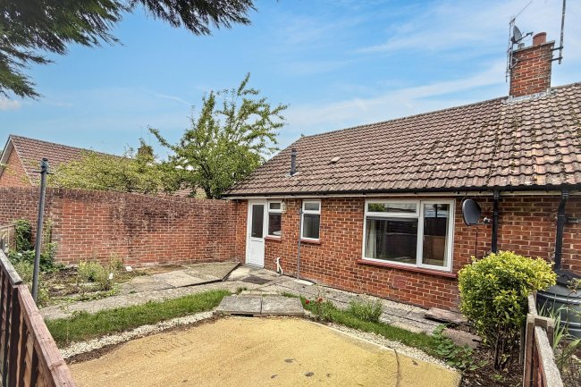 14 Honey Mead, Calne, Wiltshire, SN11 8BH 5