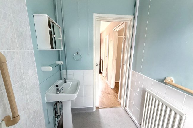 14 Honey Mead, Calne, Wiltshire, SN11 8BH 5