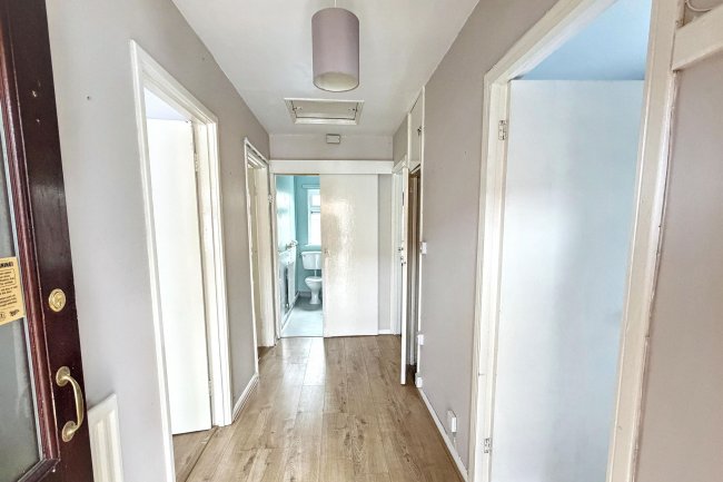 14 Honey Mead, Calne, Wiltshire, SN11 8BH 5