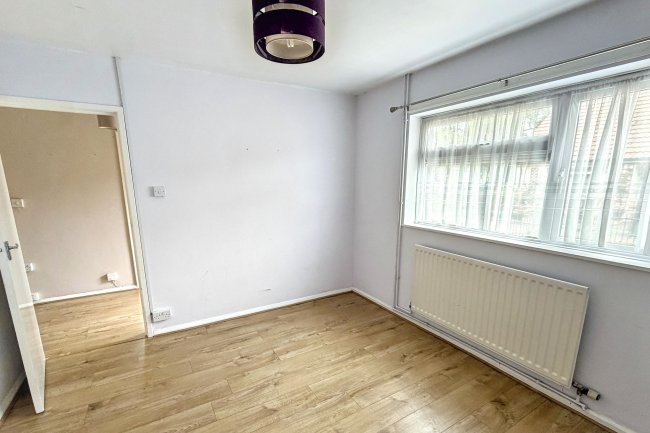 14 Honey Mead, Calne, Wiltshire, SN11 8BH 5