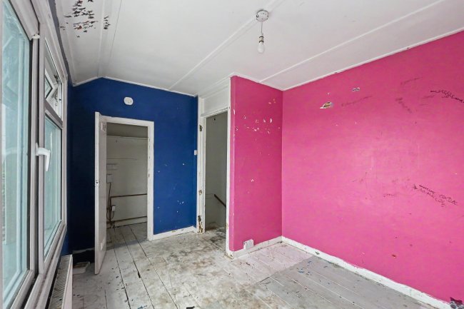 29 Chywoone Avenue, Newlyn, Penzance, Cornwall, TR18 5NH 2