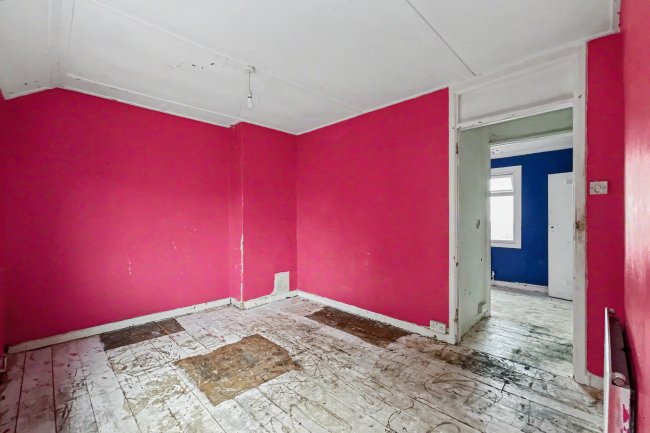 29 Chywoone Avenue, Newlyn, Penzance, Cornwall, TR18 5NH 2
