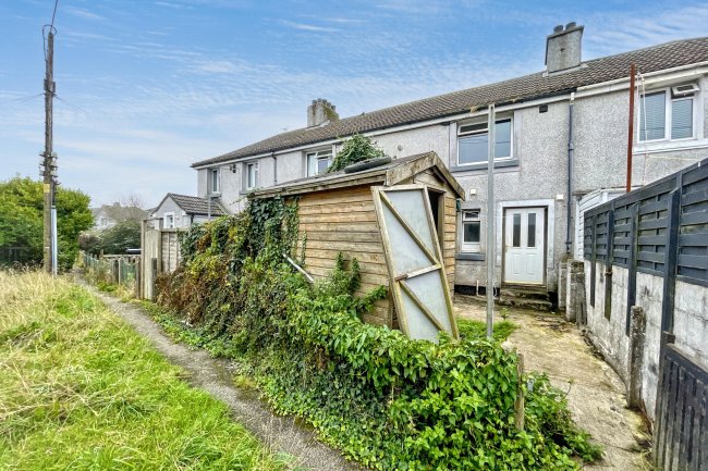 29 Chywoone Avenue, Newlyn, Penzance, Cornwall, TR18 5NH 2