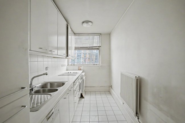 Flat 58 Rennie Court, 11 Upper Ground, Southwark, London, SE1 9LP 6