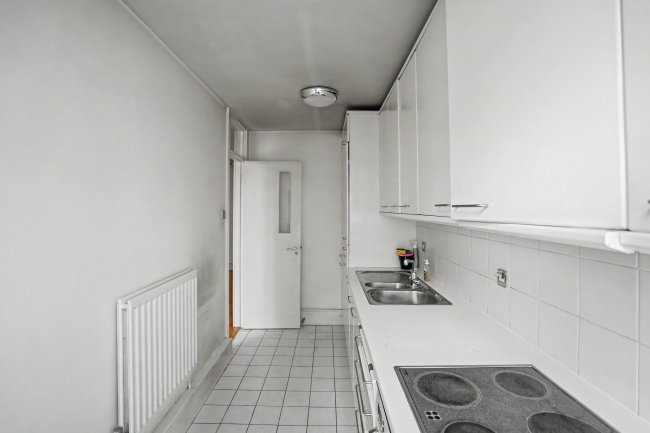 Flat 58 Rennie Court, 11 Upper Ground, Southwark, London, SE1 9LP 6