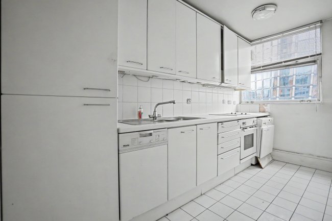 Flat 58 Rennie Court, 11 Upper Ground, Southwark, London, SE1 9LP 6