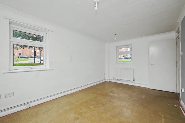 1 Abbotsbury Heights, Bicknor Close, Canterbury, Kent, CT2 7UH 1