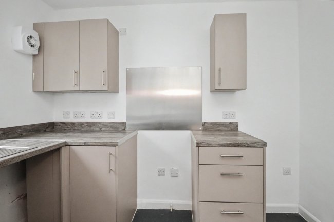 61 Southwell Close, Kirkby In Ashfield, Nottinghamshire, NG17 8GN 3