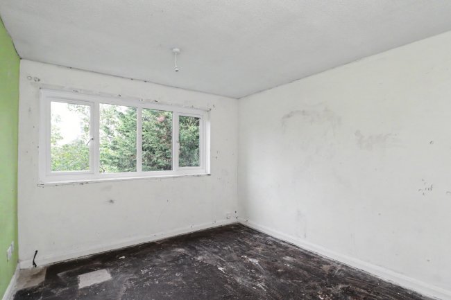 63 Southwell Close, Kirkby-in-Ashfield, Nottinghamshire, NG17 8GN 2