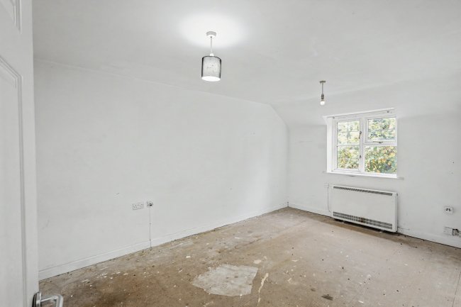 Flat 15, Ashmoor House, Dragon Parade, Harrogate, North Yorkshire, HG1 5QF 9