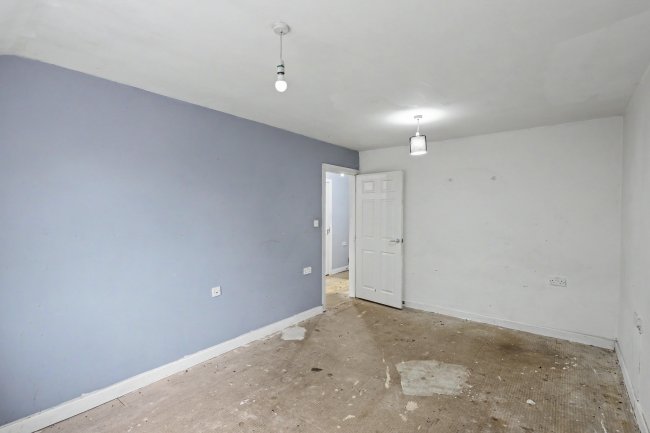 Flat 15, Ashmoor House, Dragon Parade, Harrogate, North Yorkshire, HG1 5QF 9