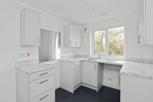 107 Southwell Close, Kirkby In Ashfield, Nottinghamshire, NG17 8GN 3