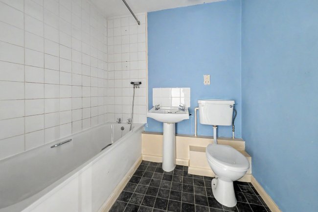 47 Tonbridge Avenue, North Shields, Tyne And Wear, NE29 7QR 5