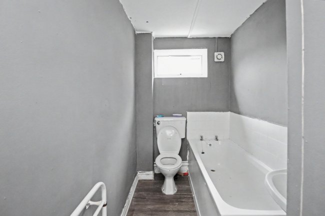 91 Southwell Close, Kirkby In Ashfield, Nottinghamshire, NG17 8GN 4