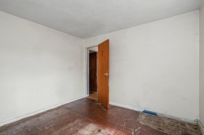 49 Aspinall Close, Lowestoft, Suffolk, NR33 9JG 3