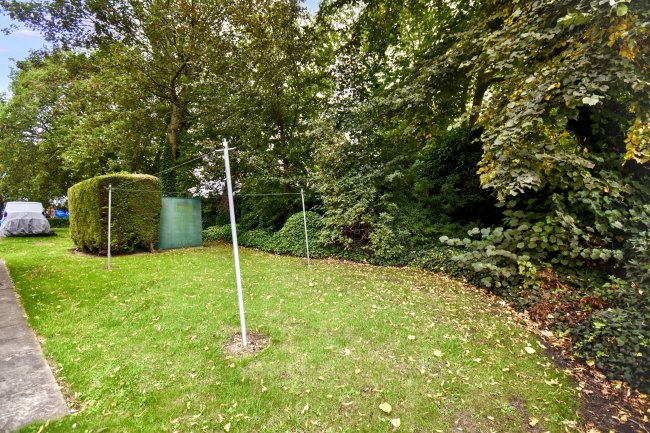 Flat 5, Crosthwaite Court, Spink Lane, Pontefract, West Yorkshire, WF8 1EB 8
