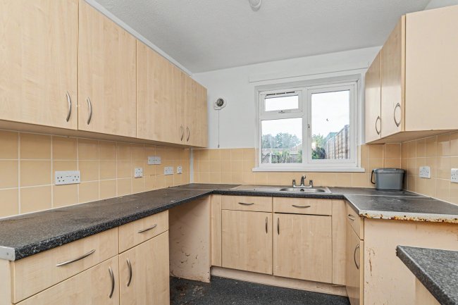 23 Carnoustie, Bracknell, RG12 8ZW 7