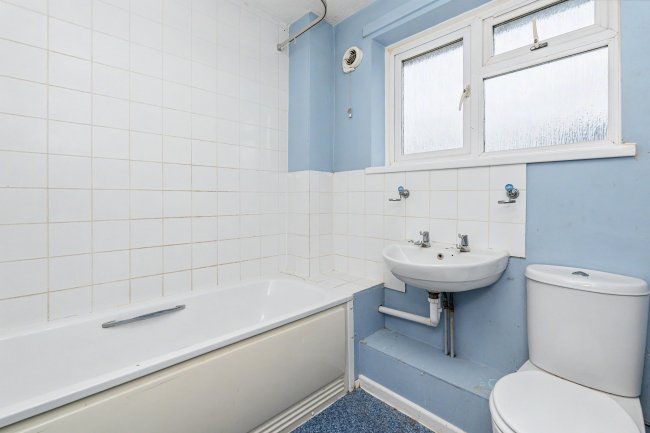 23 Carnoustie, Bracknell, RG12 8ZW 7