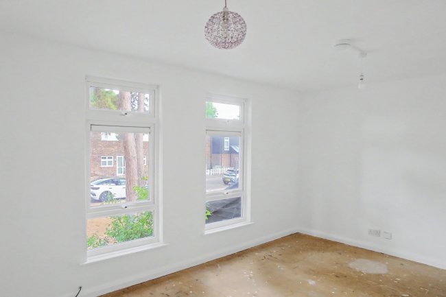25 Radnor Grove, Hillingdon, Uxbridge, Middlesex, UB10 0ET 2