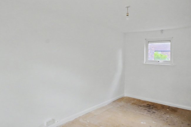 25 Radnor Grove, Hillingdon, Uxbridge, Middlesex, UB10 0ET 2