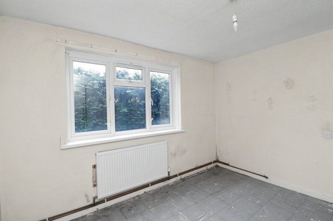 22 Ash Court, Alfreton, Derbyshire, DE55 7QL 9