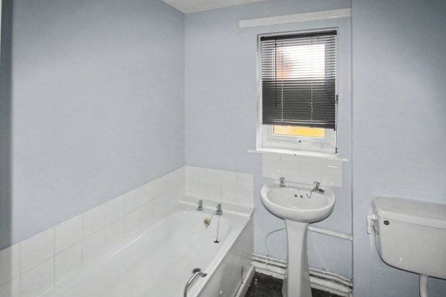 Flat 10, St. Johns Court, Sholebroke Avenue, Leeds, West Yorkshire, LS7 3HD 4