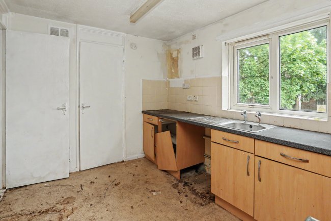 39 Miniott Walk, Hemlington, Middlesbrough, Cleveland, TS8 9NA 8