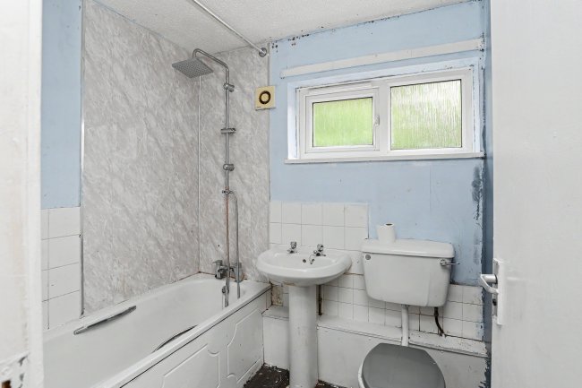 39 Miniott Walk, Hemlington, Middlesbrough, Cleveland, TS8 9NA 8