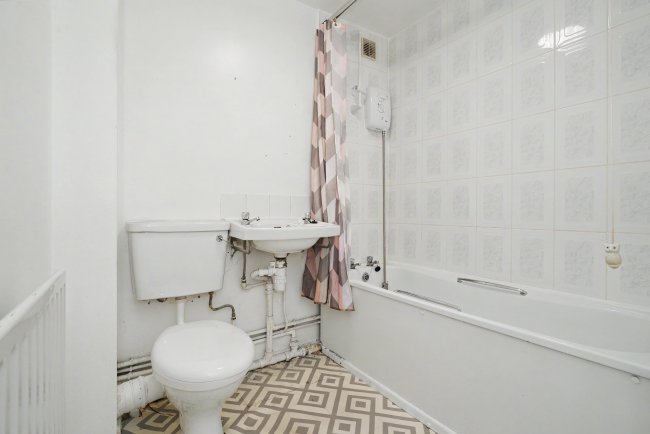 26 Harcourt Street, Preston, Lancashire, PR1 7ER 5