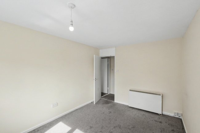 23 Rosemount Walk, Keighley, West Yorkshire, BD21 2EE 8