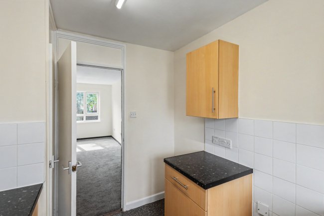 23 Rosemount Walk, Keighley, West Yorkshire, BD21 2EE 8
