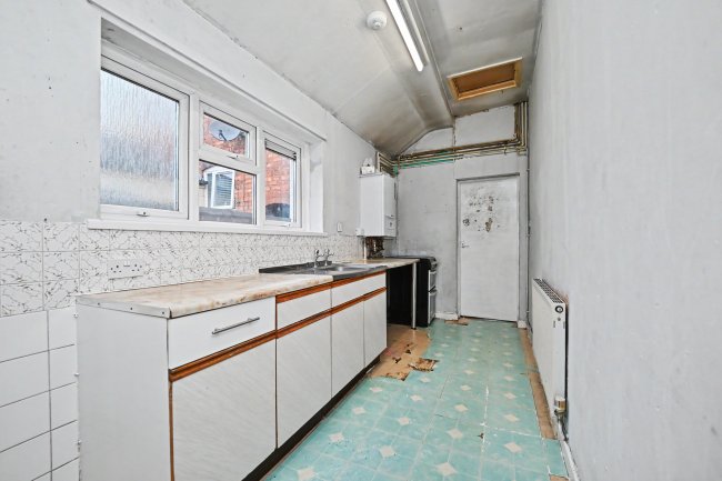 10 Hospital Street, Walsall, West Midlands, WS2 8JP 6