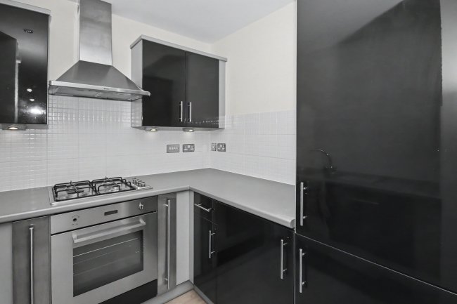 170 Hammonds Drive, Peterborough, Cambridgeshire PE1 5AX 7