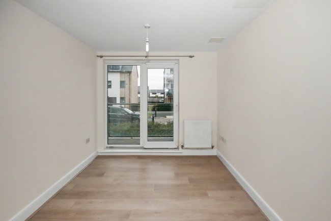 170 Hammonds Drive, Peterborough, Cambridgeshire PE1 5AX 7