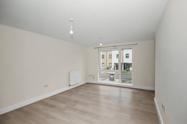 170 Hammonds Drive, Peterborough, Cambridgeshire PE1 5AX 7