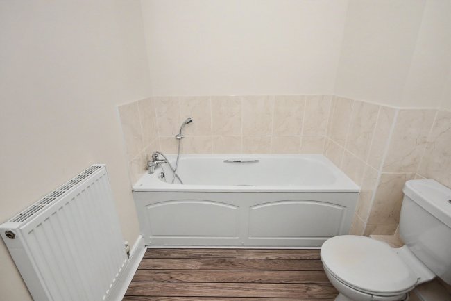 170 Hammonds Drive, Peterborough, Cambridgeshire PE1 5AX 7