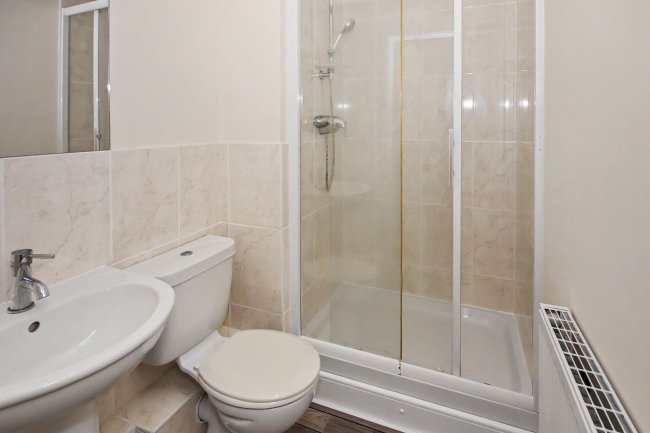 170 Hammonds Drive, Peterborough, Cambridgeshire PE1 5AX 7