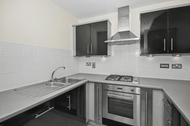 170 Hammonds Drive, Peterborough, Cambridgeshire PE1 5AX 7