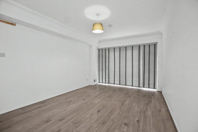 Flat 4, Pentlands, Foxgrove Road, Beckenham, BR3 5BJ 8