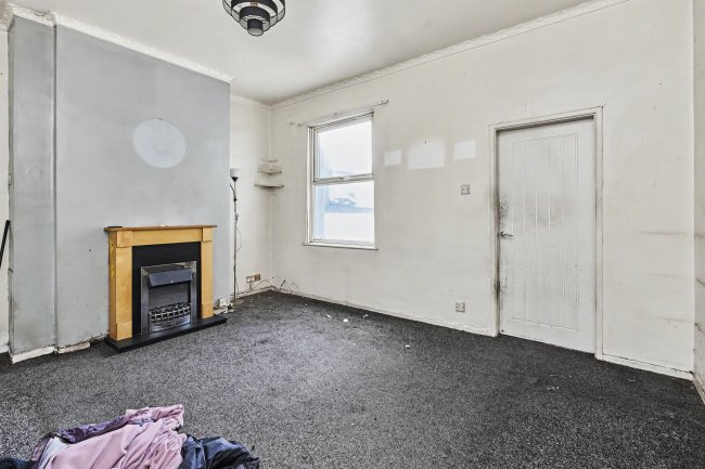 17 Cecil Street, Walsall, West Midlands, WS4 2AZ 3