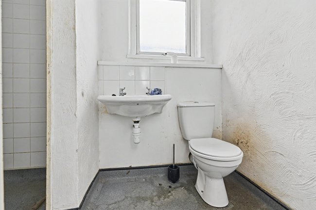 17 Cecil Street, Walsall, West Midlands, WS4 2AZ 3