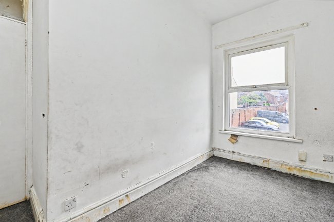 17 Cecil Street, Walsall, West Midlands, WS4 2AZ 3